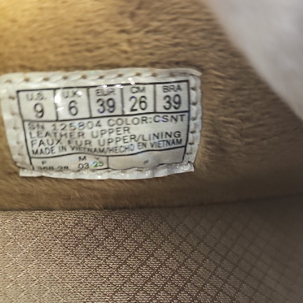 Skechers Women’s Slip-On Suede Mules in Tan Size 9 - Picture 2 of 7